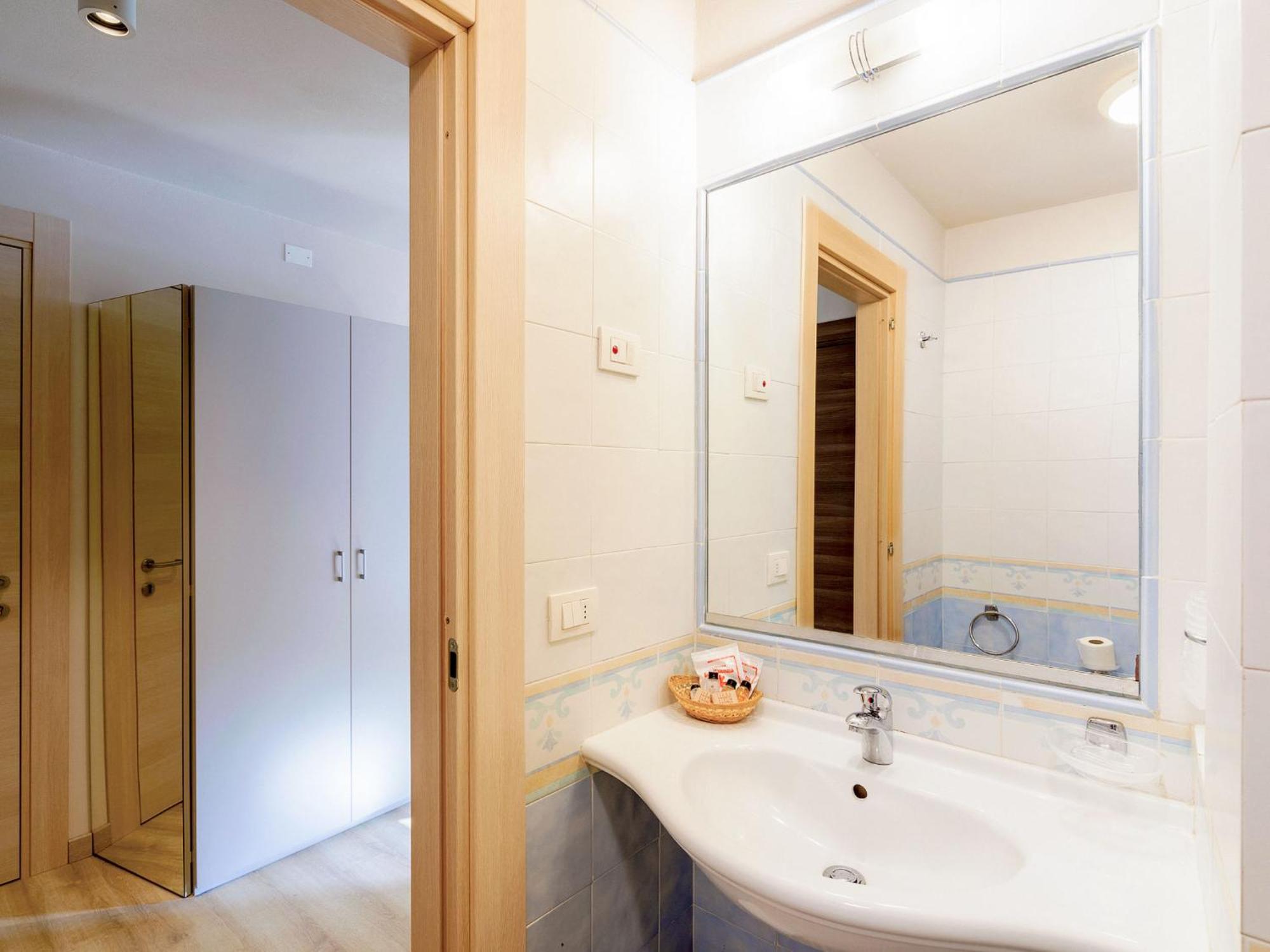 Holiday Home Twoo-Room Comfort By Interhome Кастильоне-делла-Пеская Экстерьер фото